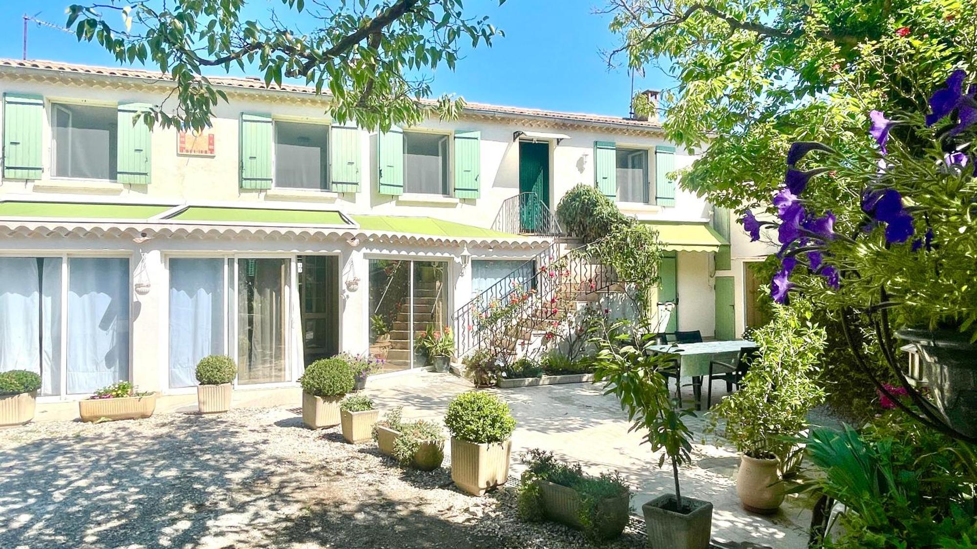 Rendez-Vous Avec Les Cigales - Gite 6 Personnes 100M2 - Piscine Privee - Climatisation Cheval Blanc Exterior foto