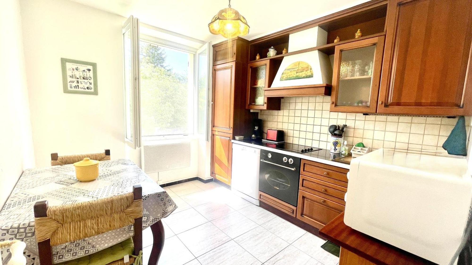 Rendez-Vous Avec Les Cigales - Gite 6 Personnes 100M2 - Piscine Privee - Climatisation Cheval Blanc Exterior foto